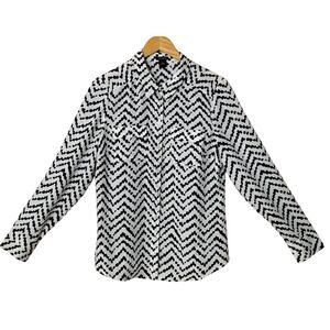 Ann Taylor Size 10 B/W Chevron Dot Long Sleeve Button-Up Blouse